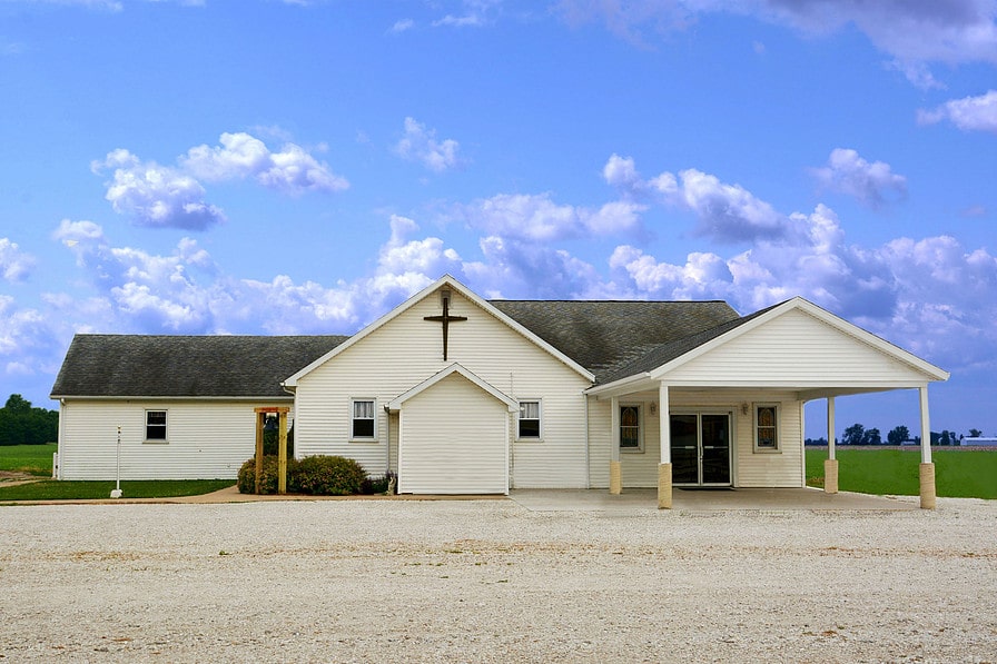 Bushnell Christian Church exterior