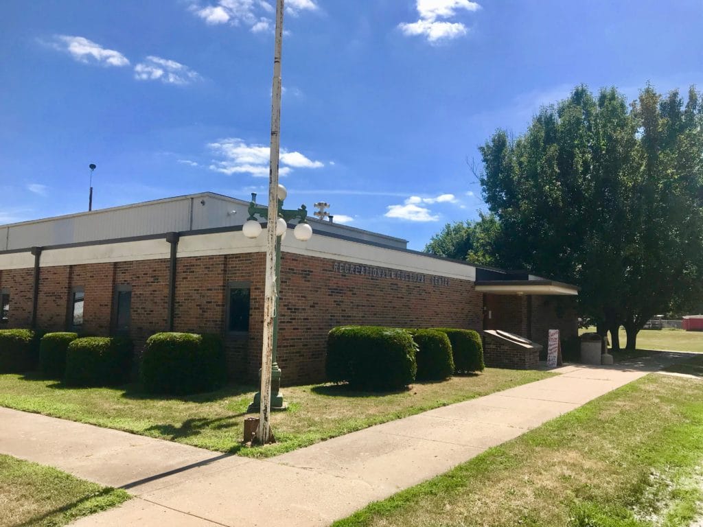 Bushnell Recreation Center / YMCA exterior 2