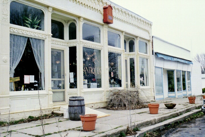 Plymouth Rock Antiques exterior